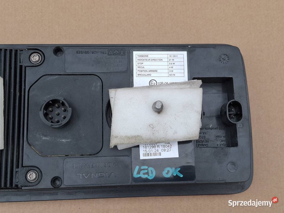 SCHMITZ VIGNAL LAMPA PRAWY TYŁ PRAWA TYLNA LED Bieleń