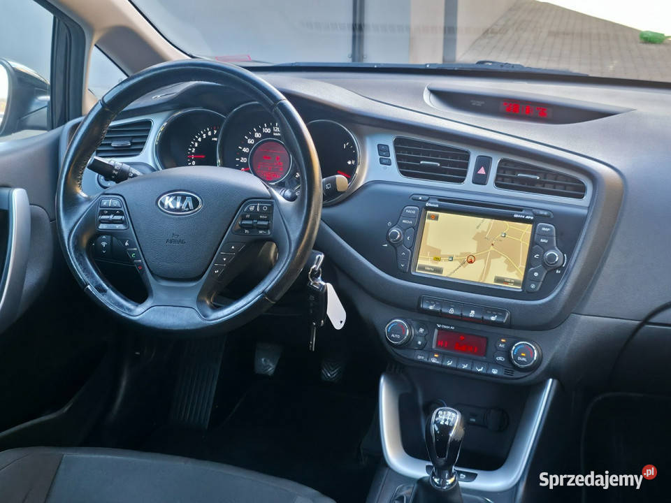 Kia Ceed 14 Benzyna Serwisowany Bogate gniazdo USB świętokrzyskie Piekoszów sprzedam