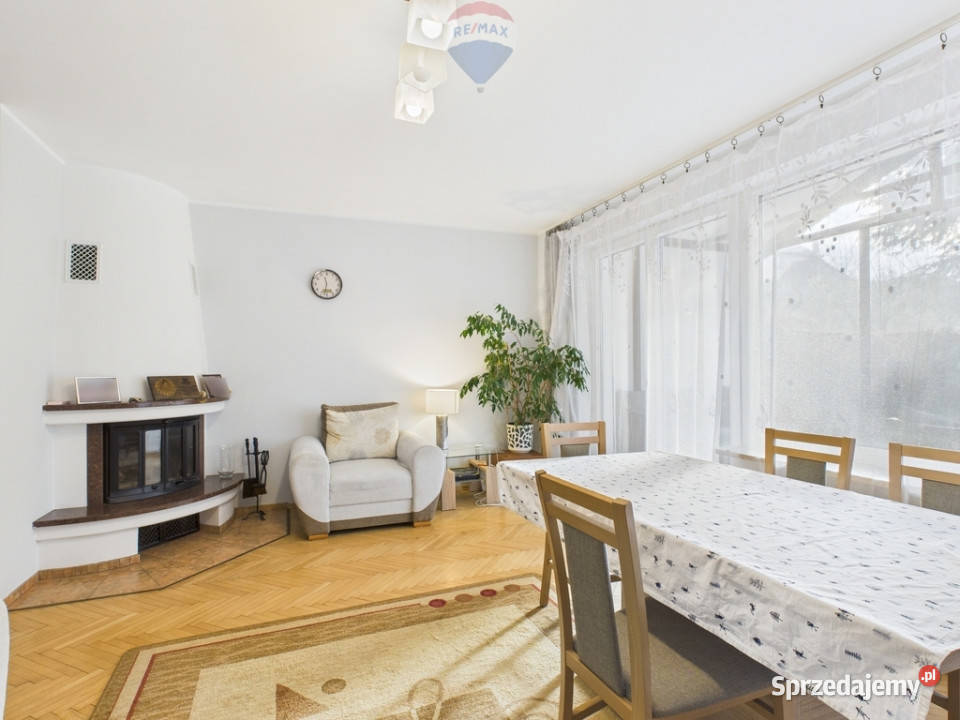 Dom szeregowy z ogrodem zimowym i dużą działką Rok budowy 1982 Lidzbark Warmiński