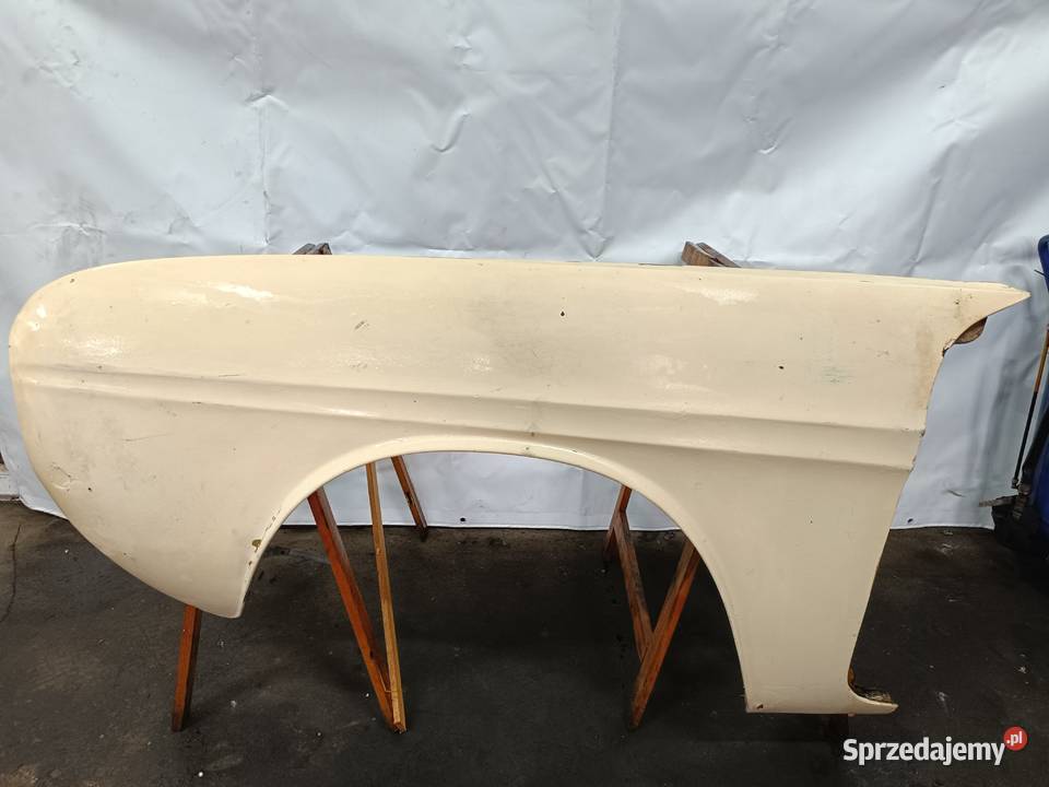 Błotniki Audi 60 L F103 Prawy i lewy stan db Rok produkcji 1967 Mikołów sprzedam