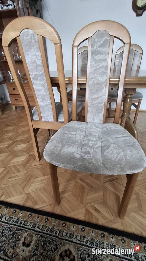 Stół do jaalni 4 krzesła tapicerowane 74cm Olsztyn