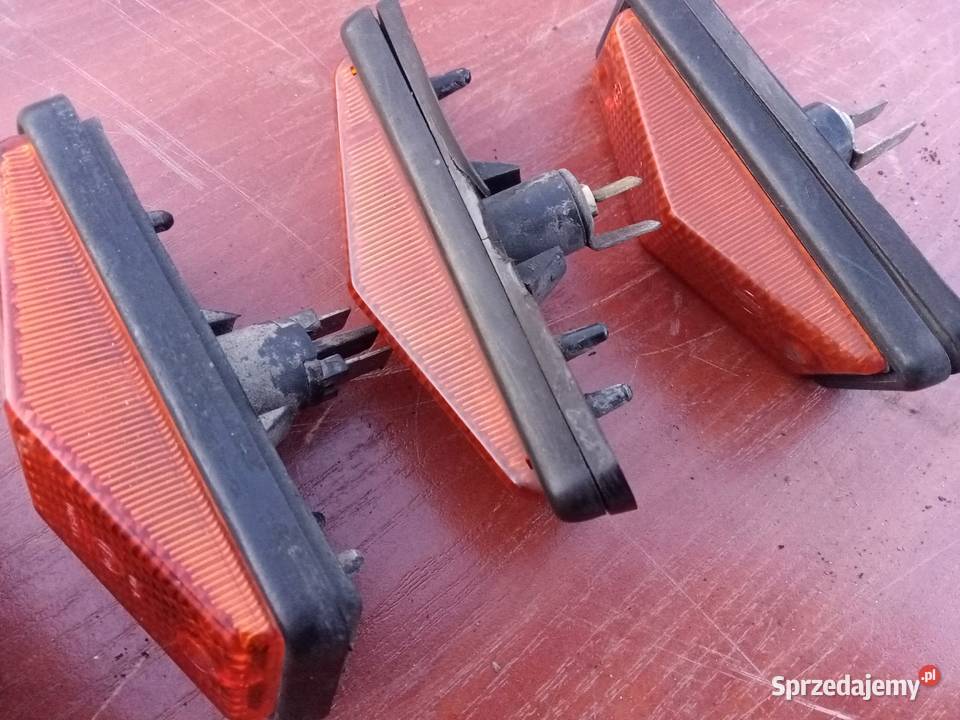 Polonez FSO Fiat 125 kierunkowskazy boczne Stalowa Wola