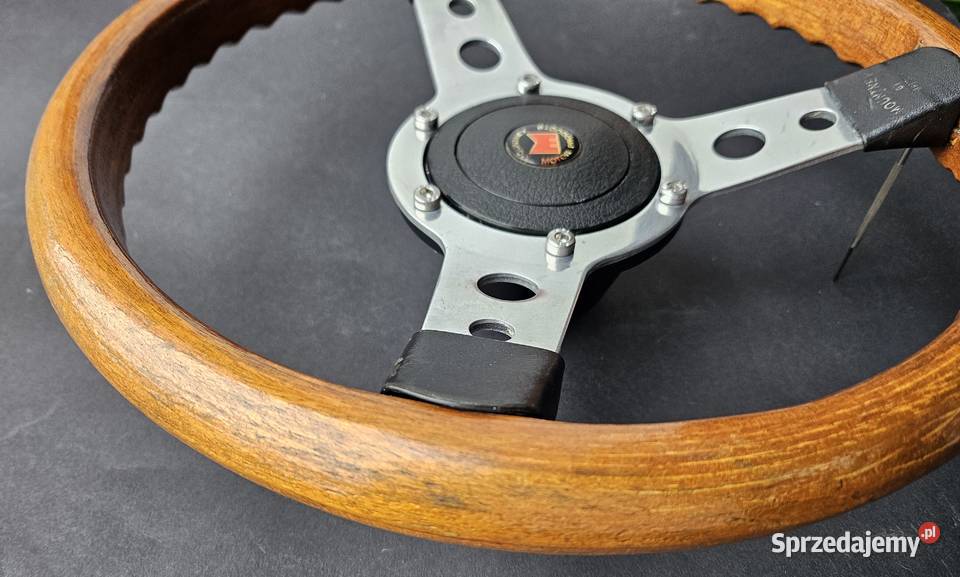 Drewniana kierownica Mountney Motor Products Bydgoszcz