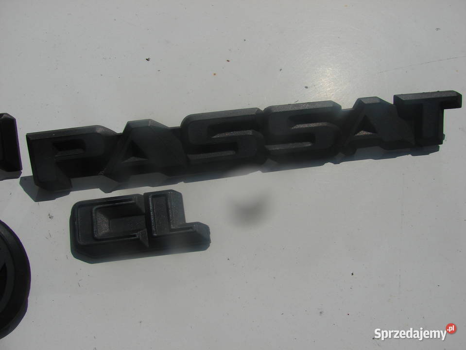 VW PASSAT MK1 emblematy logo tylnej klapu Starogard Gdański
