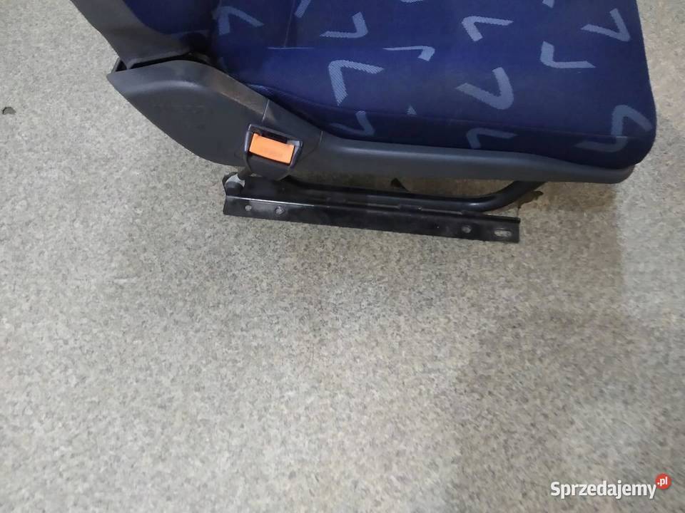 FOTELE PASAŻERA ŚRODKOWY SKŁADANY Iveco Stralis Rok produkcji 2007 świętokrzyskie
