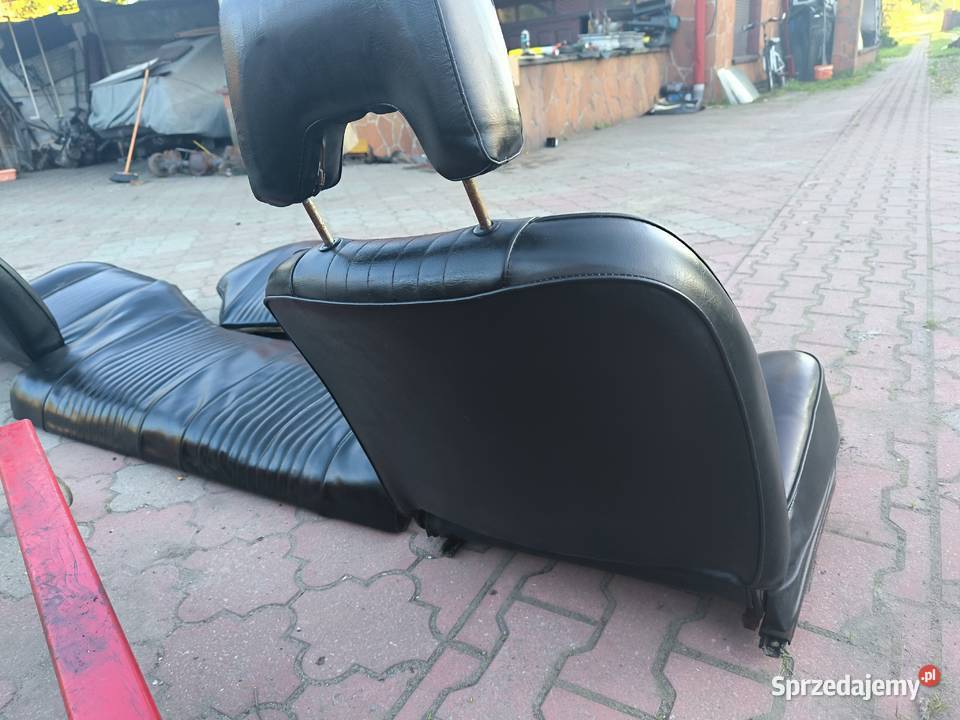 Fiat 125p fotele kanapa komplet osobowe Stalowa Wola