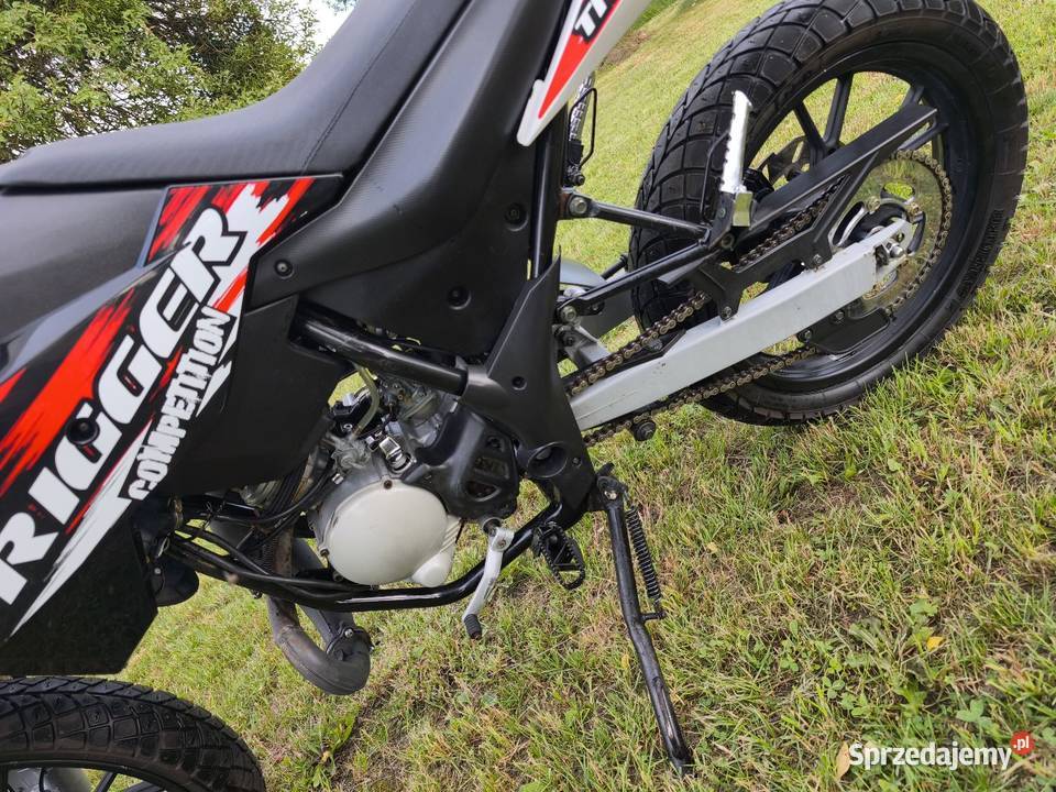 Generic Trigger 50 z 2009 roku z przebiegiem Rok produkcji 2009 Miastko