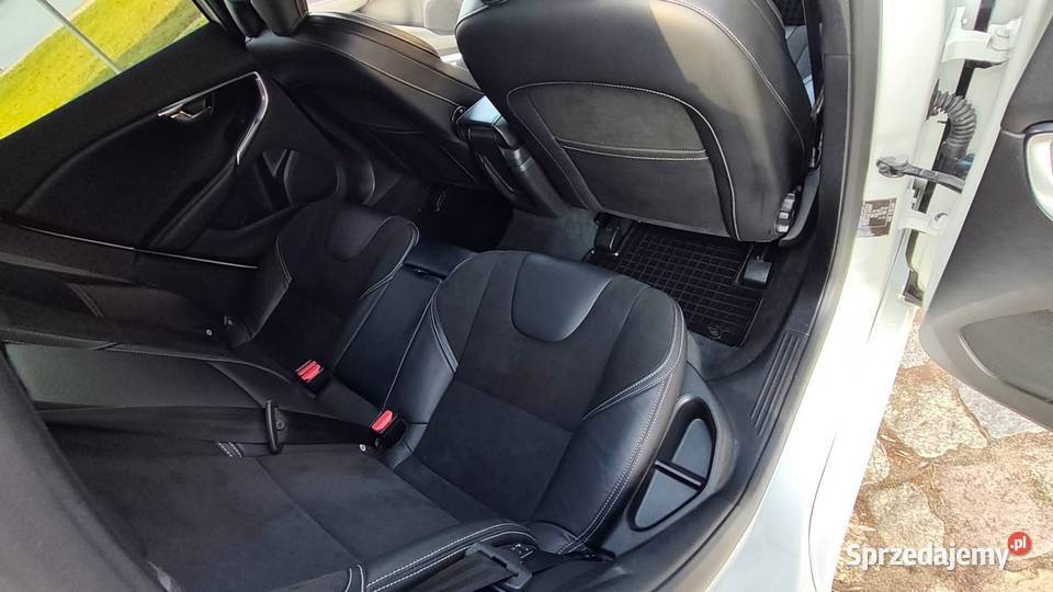 Volvo V40 RDesign 20 Diesel 150 2017 Pierwsza Dolna Grupa