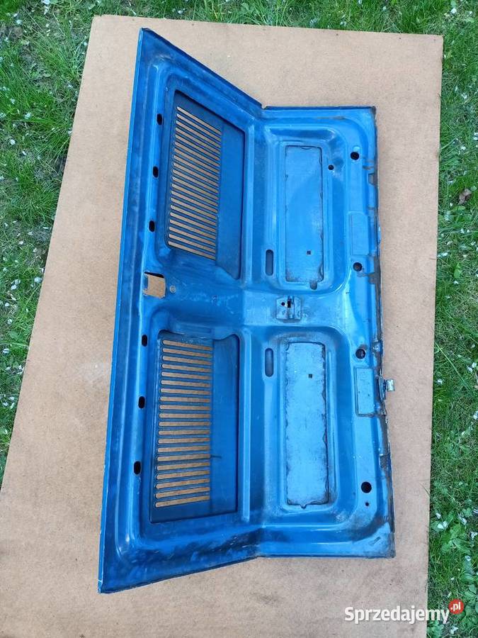 Klapa silnika Fiat 126p bez korozji lekko