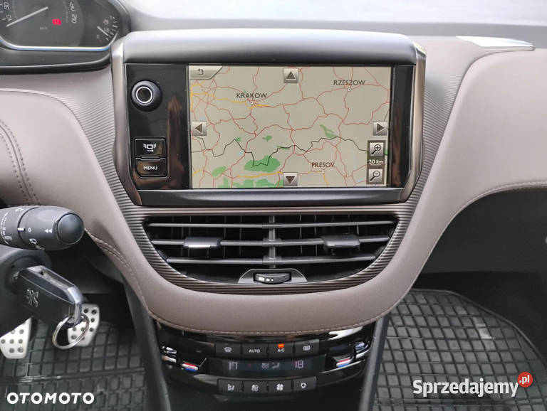 PEUGEOT 2008 LED 2013r 16HDI 115 Jasne wnętrze centralny zamek Parczew sprzedam
