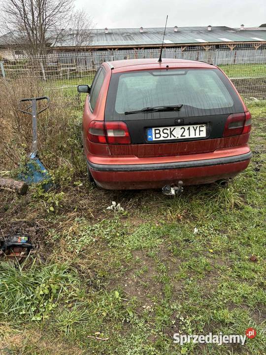 Volvo V40 18i benzyna 1999r 257000km Racewo