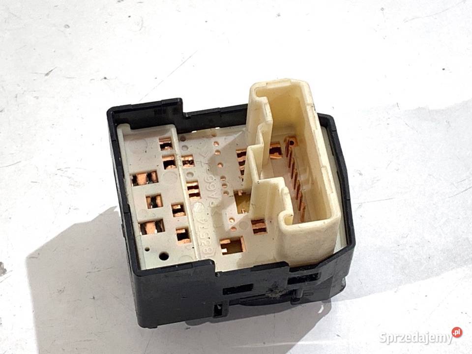 PRZEŁĄCZNIK REGULACJI LUSTEREK TOYOTA PRIUS II osobowe