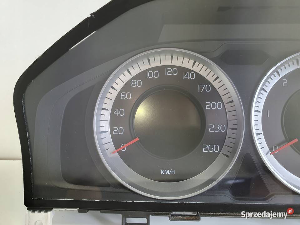 Volvo XC60 V60 S80 II V70 III LICZNIK ZEGARY