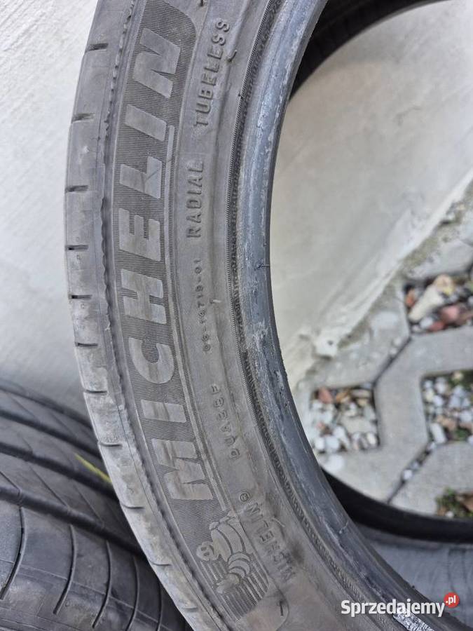 Opony letnie Michelin 20545 R17