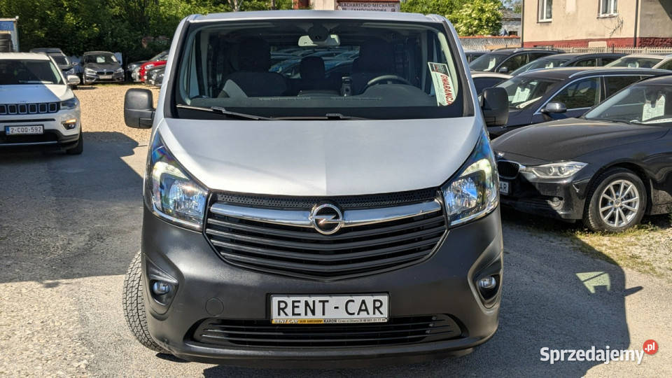 Opel Vivaro BUS 8Osób 16D125OPŁACONYBezwypadkowy przyciemniane szyby Częstochowa