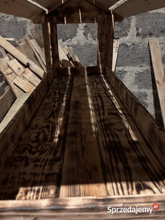 Piękna ozdoba do ogrodu na kwiaty bądź karmnik brązowy wielkopolskie Koło