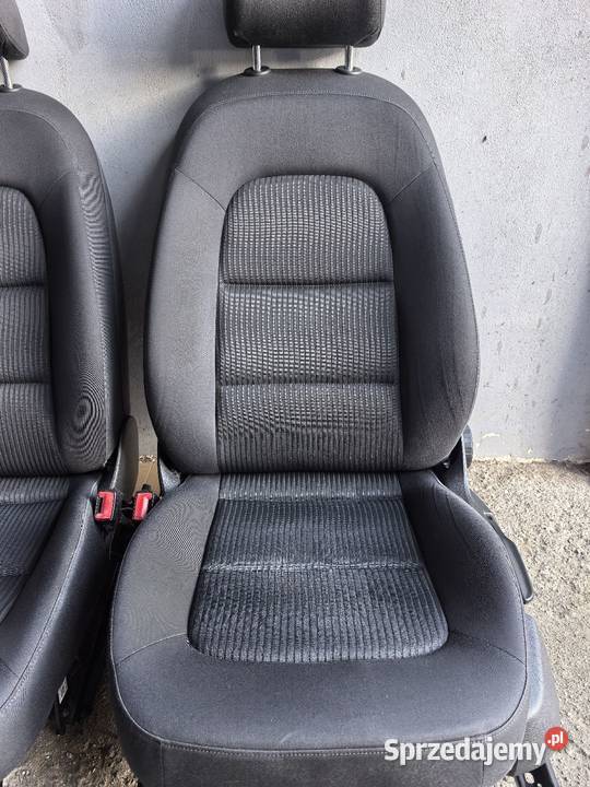 Fotele Audi a4 b8 kombi Grudziądz
