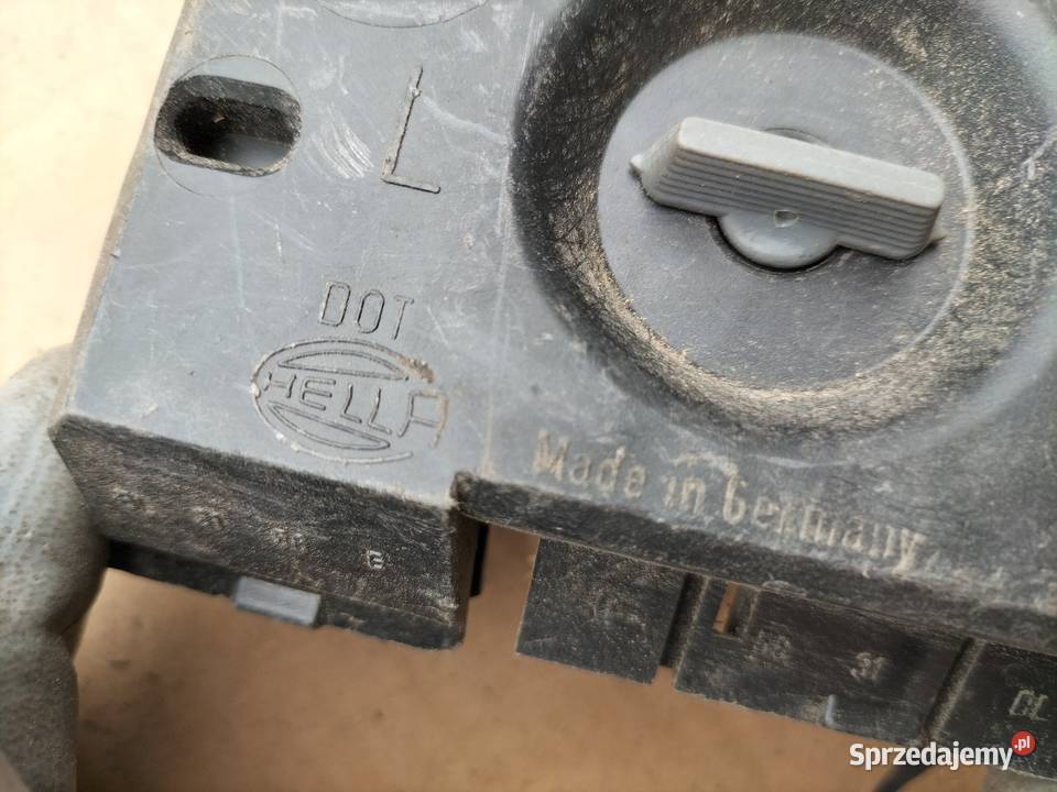AUDI 80 B3 80B3 WKŁAD LAMPY LEWY TYŁ lubelskie Kamień-Kolonia