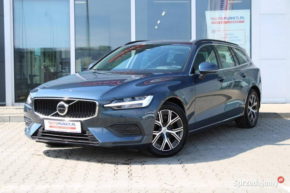 Volvo V60 2023r 14 ACC Webasto Hak Kam Cofania 197KM V60 Gdańsk sprzedam