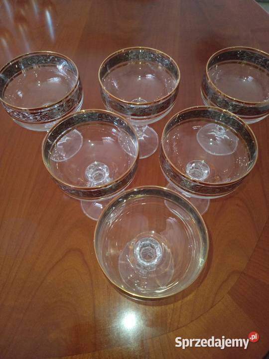 6 pucharków