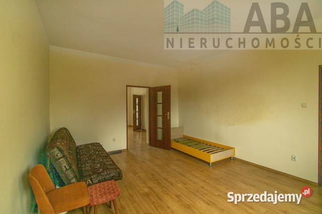 Przestronny piętrowy dom gm Przedecz sprzedam