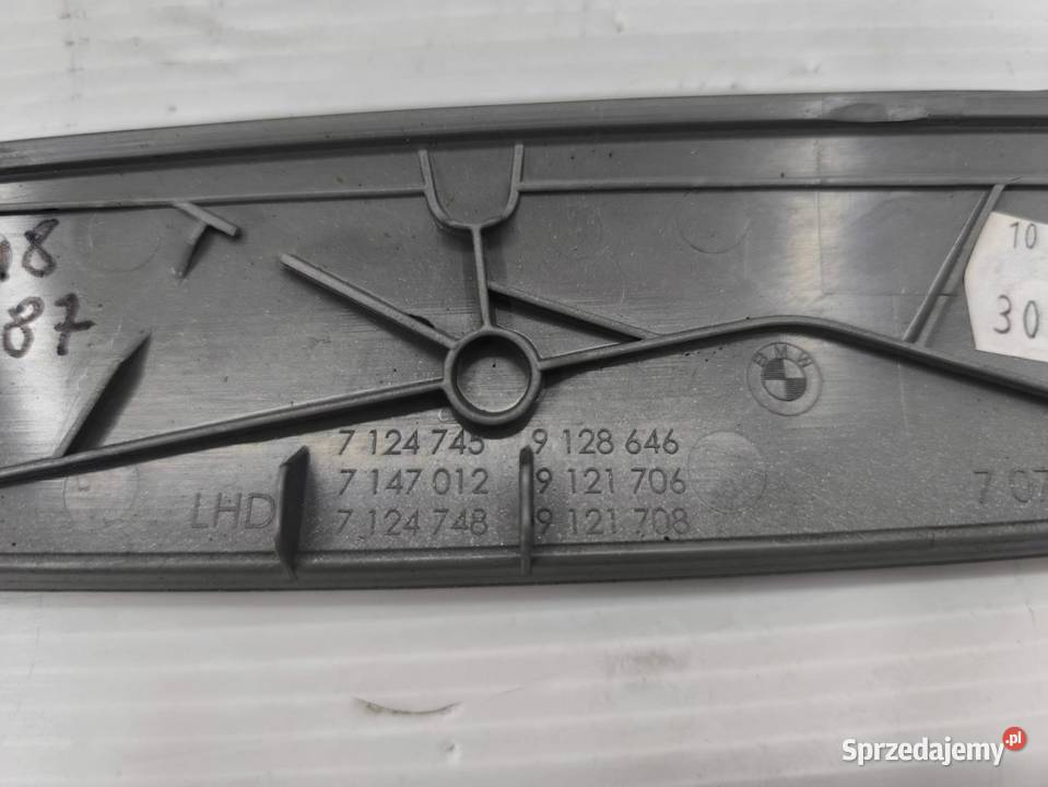 LISTWA DEKOR KONSOLI BMW 1 E87 E81 LIFT 16 osobowe
