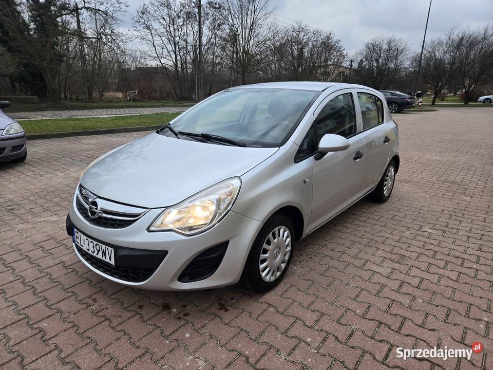 Opel Corsa 10 z gazem 2011 150000km Łódź sprzedam