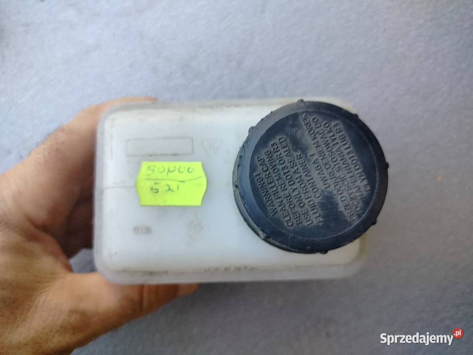 Zbiorniczek płynu hamulcowego fiat 126p Pszczyna