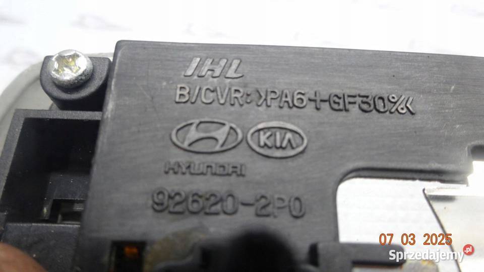 KIA SORENTO II 4x4 10r lampka oświetlenie kabiny