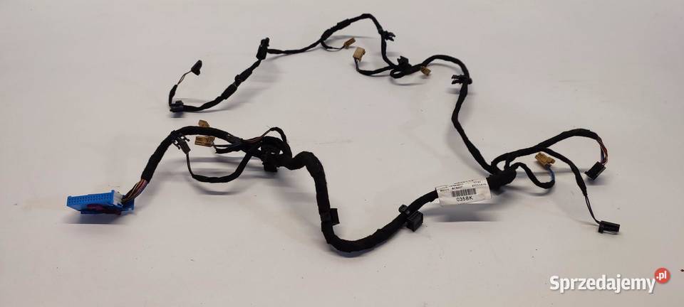 AUDI Q3 8U WIĄZKA DRZWI PRZÓD 8U0971035BK