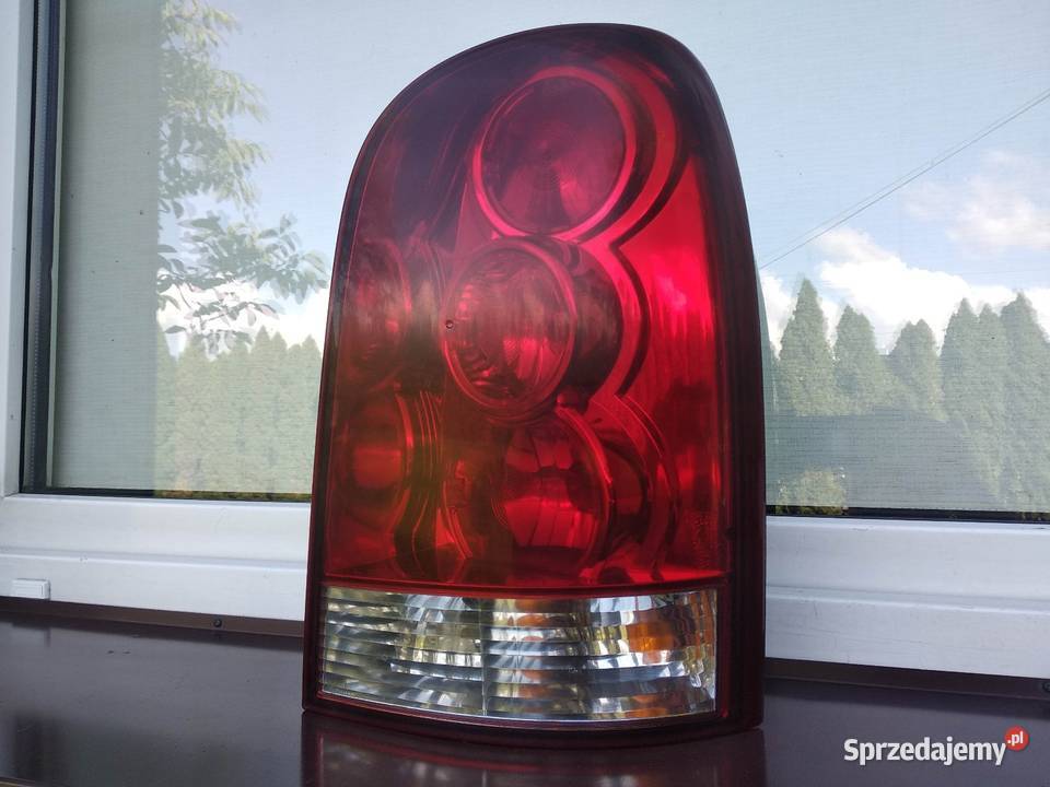 SsangYong Rexton I 1 lampa tył tylna prawa łódzkie Sieradz