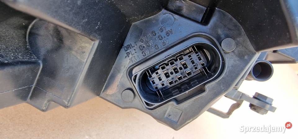 SKODA FABIA IV 4 6VB REFLEKTOR LAMPA FULL LED osobowe Bieleń