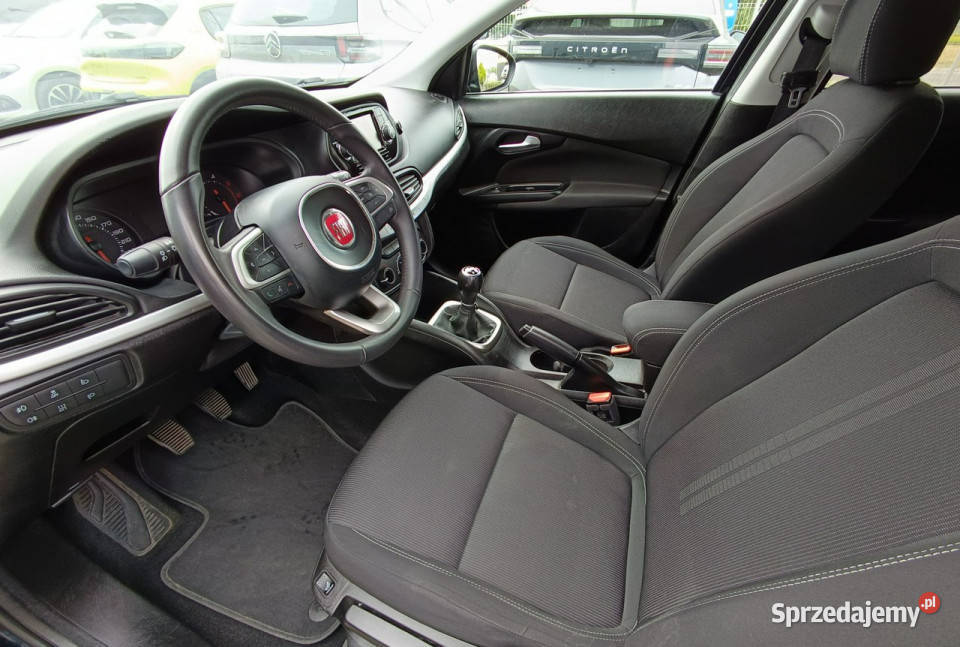 Fiat Tipo SW 13 95 Easy hak NAVI kamera grzane nieuszkodzony Nowy Sącz