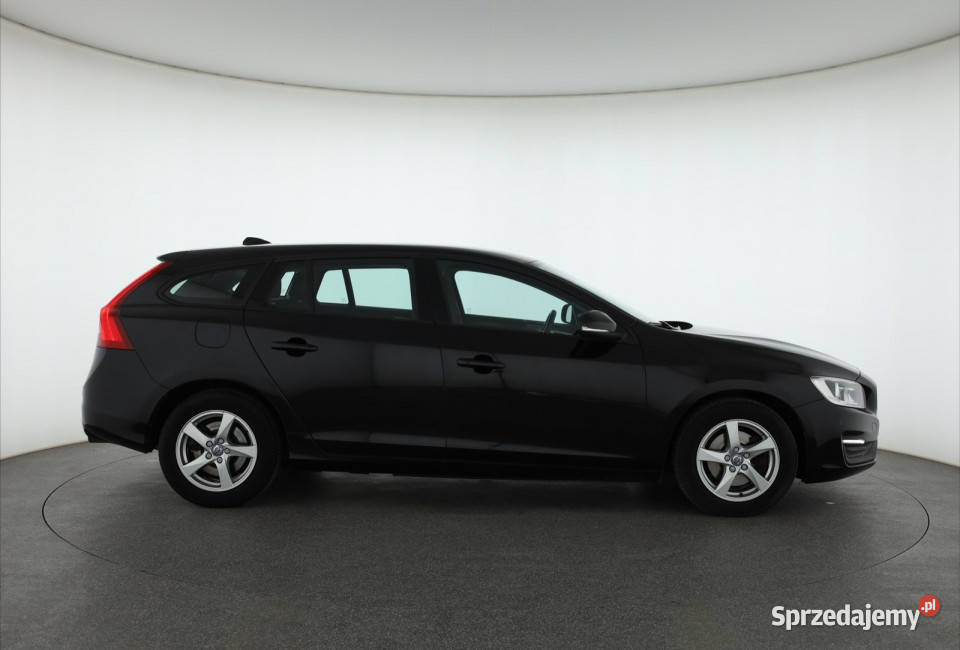 Volvo V60 T3 20 światła do jazdy dziennej mazowieckie Piaseczno