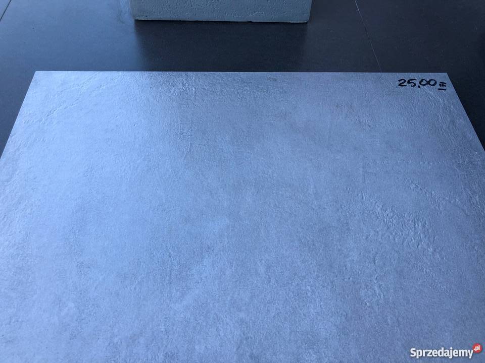 POGRUBIONY ANTYPOŚLIZGOWY betonowy gres 60x60 Łask