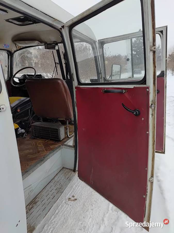 Nysa 522 karetka reanimacyjna ambulans warmińsko-mazurskie Kurzętnik