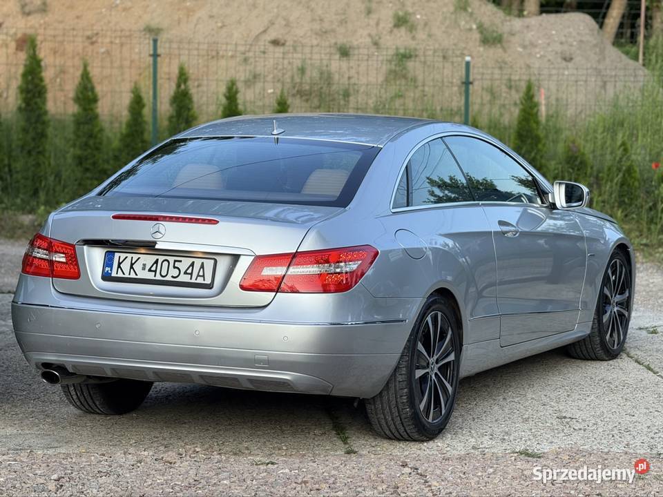Mersedes E250 Kupe Automat 2/3