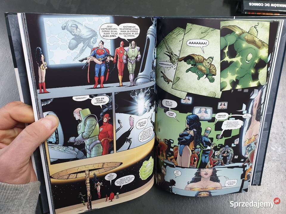 Amerykańska Liga Sprawiedliwości JLA Ziemia Dwa twarda okładka  Komiksy
