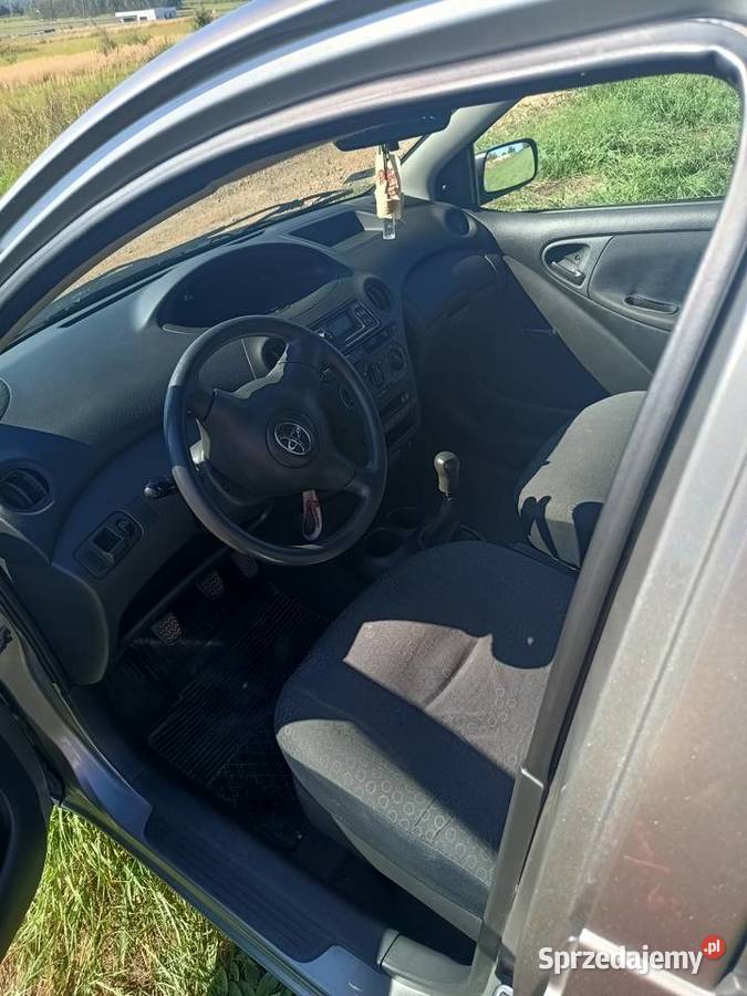 Toyota Yaris sprawna tania do jazdy dobrze Wojkowice Kościelne