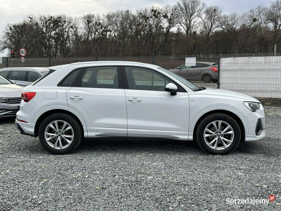 Audi Q3 20 TDi 150 2019r 4x4 kamera cofania 1968cm3