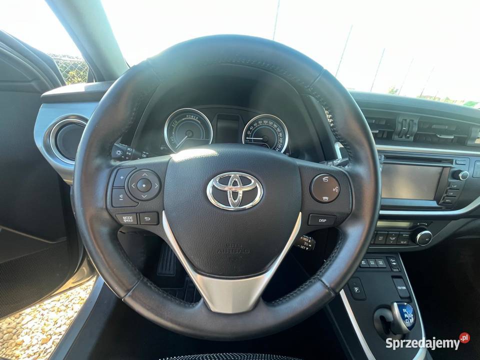 TOYOTA Auris 136H Dynamic CW356