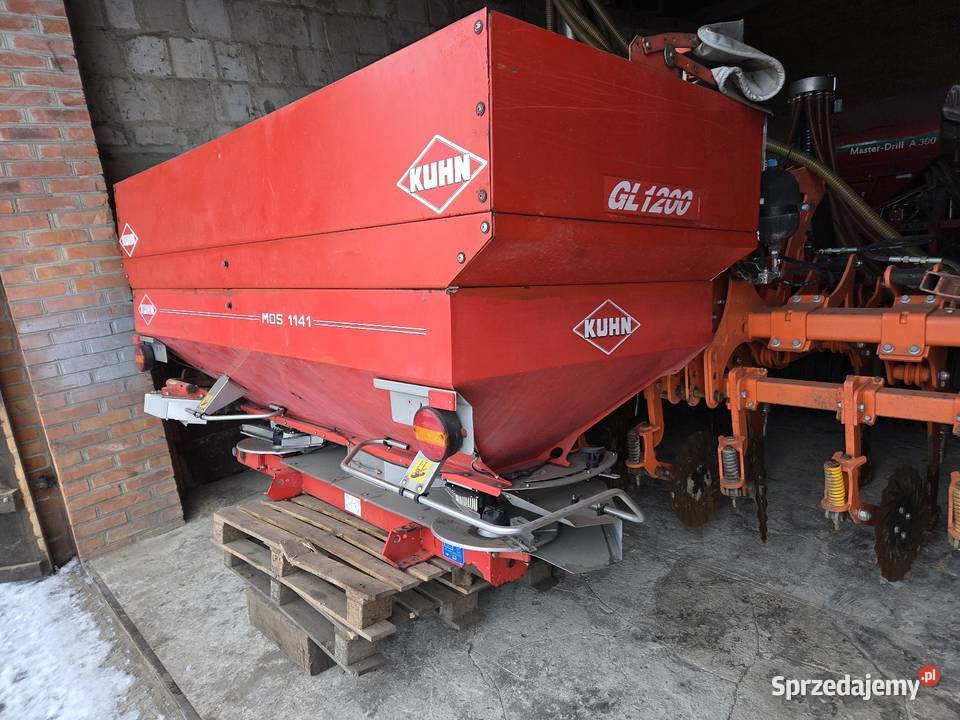 Rozsiewacz nawozów Kuhn Rauch MDS 1141 Rozsiewacze nawozów Kryszyn