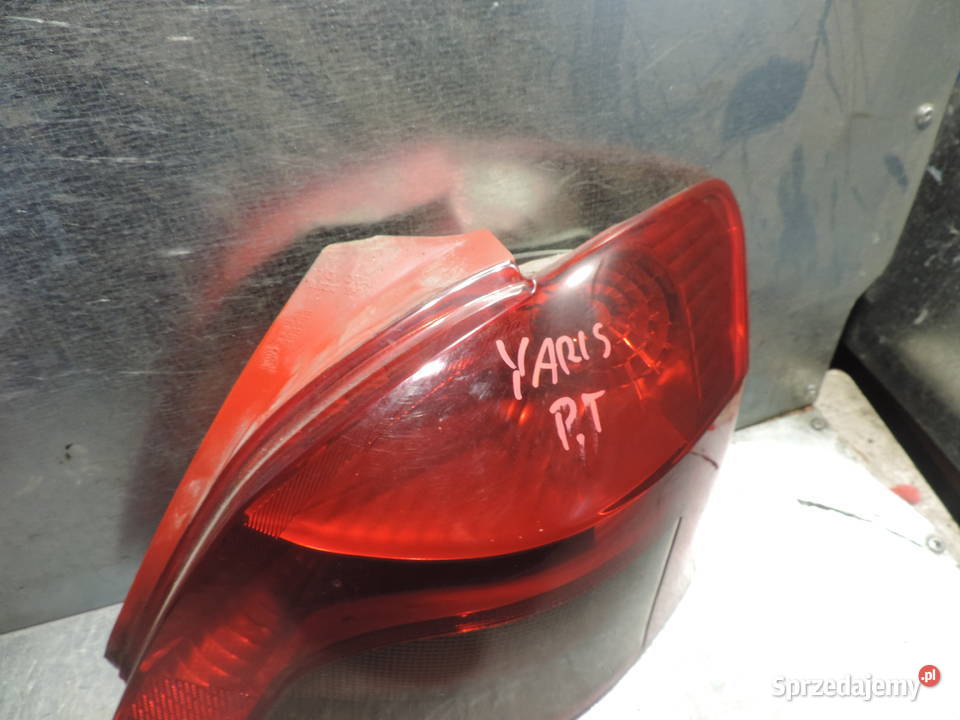 LAMPA PRAWY TYŁ TOYOTA YARIS II HB Nowy Sącz