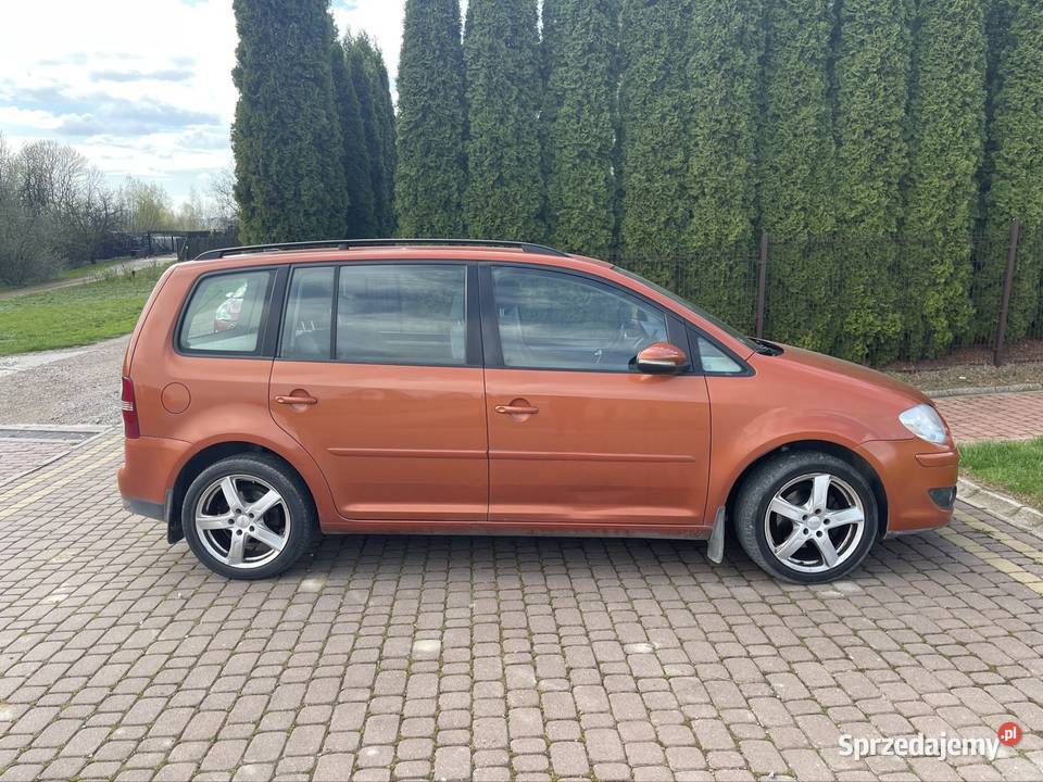 Sprzedam VW TOURAN 19TDI automat DSG navi gniazdo USB świętokrzyskie Krajno Pierwsze