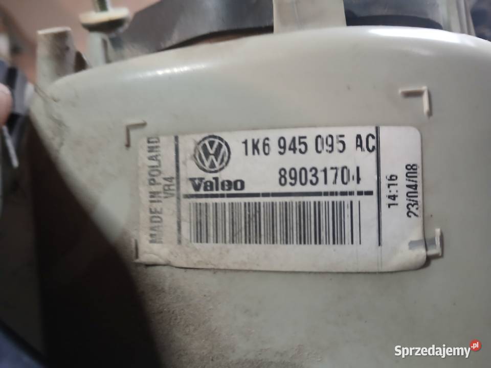 Lampa lewy tył Volkswagen Golf 5 V EUHB5D 0509r Radłów