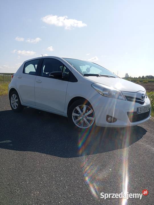 Toyota Yaris 2013 14 MP3