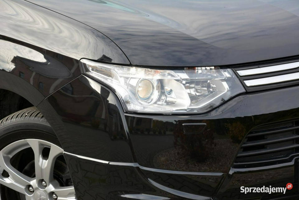 Mitsubishi Outlander 22DiD1504WD 7Foteli Xenon Motoryzacja Ostrów Mazowiecka