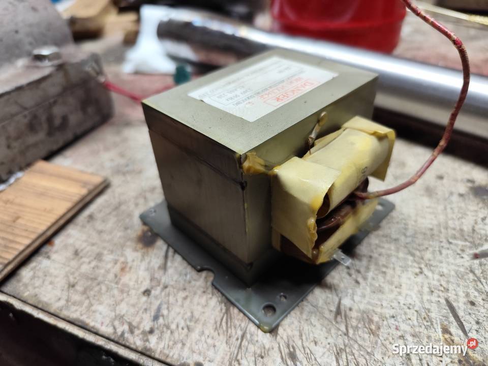 Transformator z kuchenki mikrofalowej