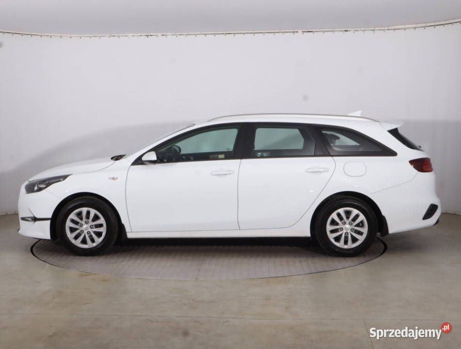 Kia Ceed 10 TGDI relingi dachowe Piaseczno sprzedam