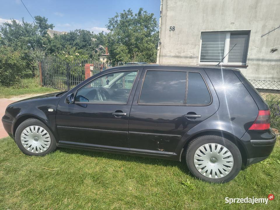 Sprzedam Volkswagena Golfa 4 Hatchback Golf Dobieszczyzna